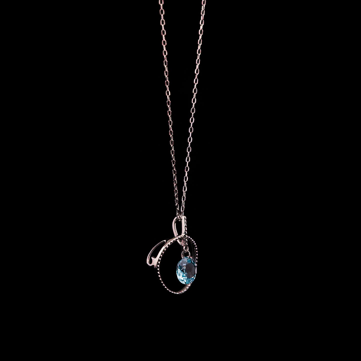 White Gold Circle Blue Topaz